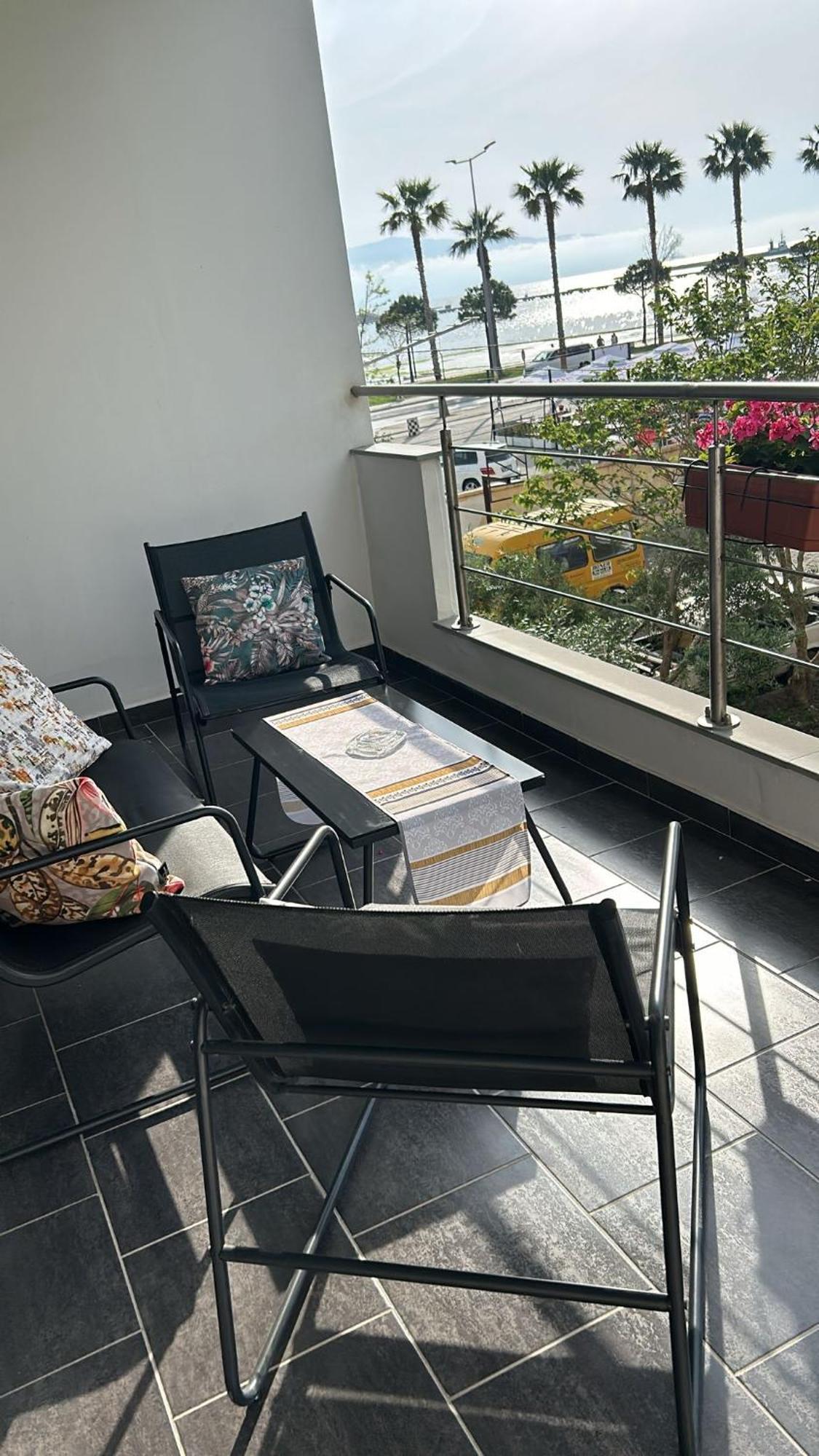 Appartamento Laura Con Vista Lungomare Vlorë Eksteriør billede